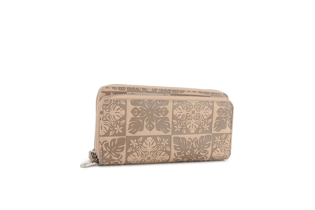 Wristlet Allison Quilt Embossed Beige