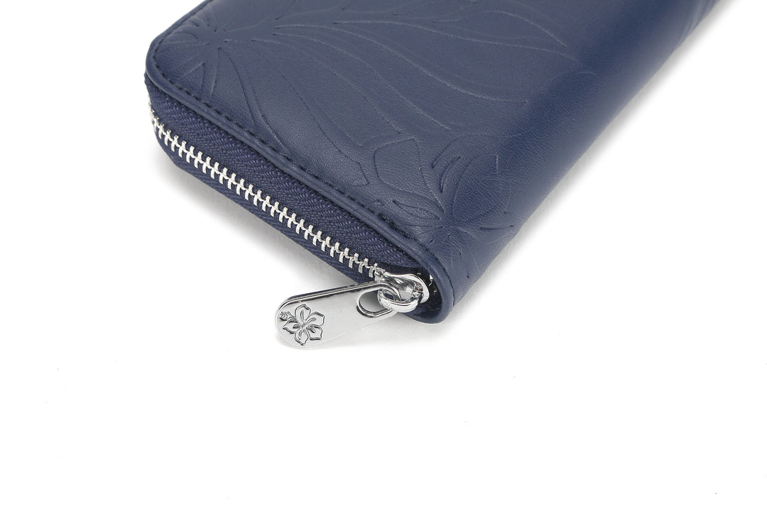 Wallet Chloe Kalo Embossed Navy