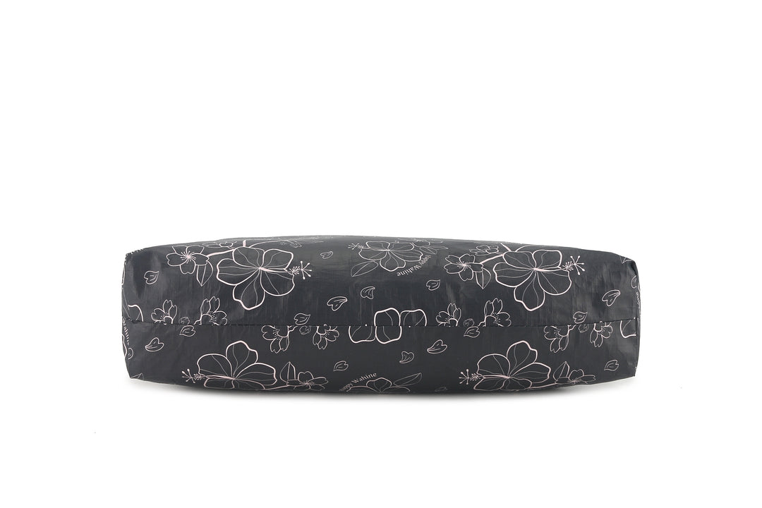 Wai Wai Pouch Large Sakura Black