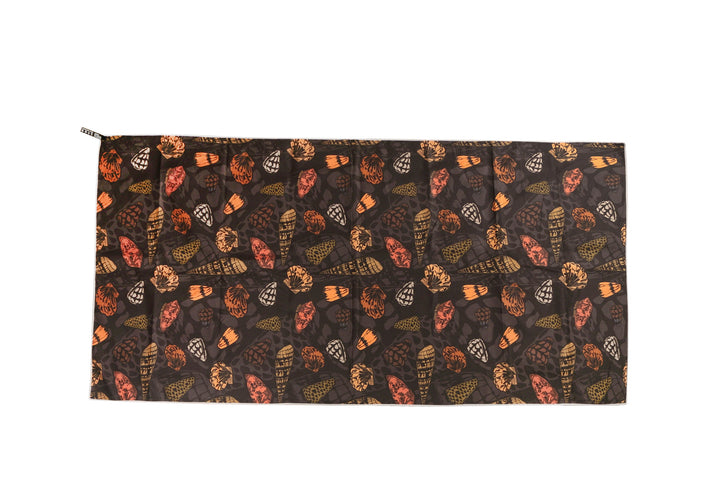 Beach Towel Reversible Cone Shells White