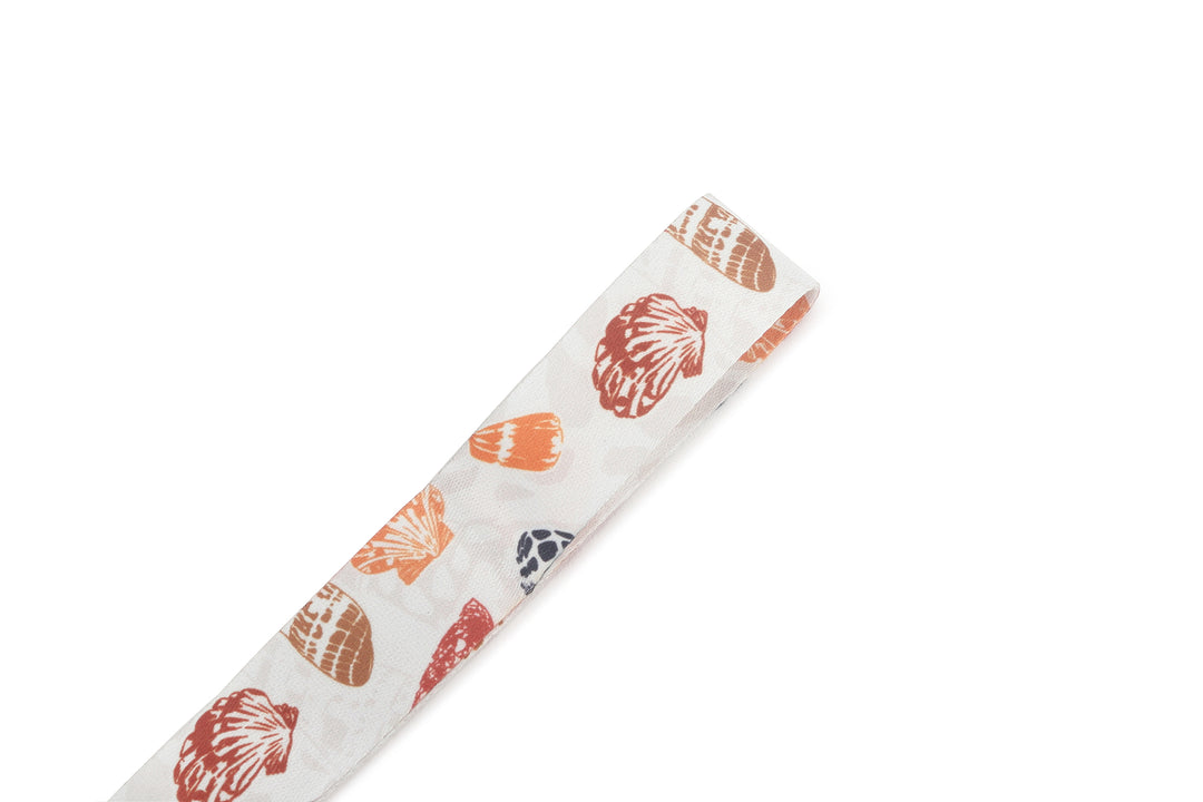 Lanyard Short Cone Shells White