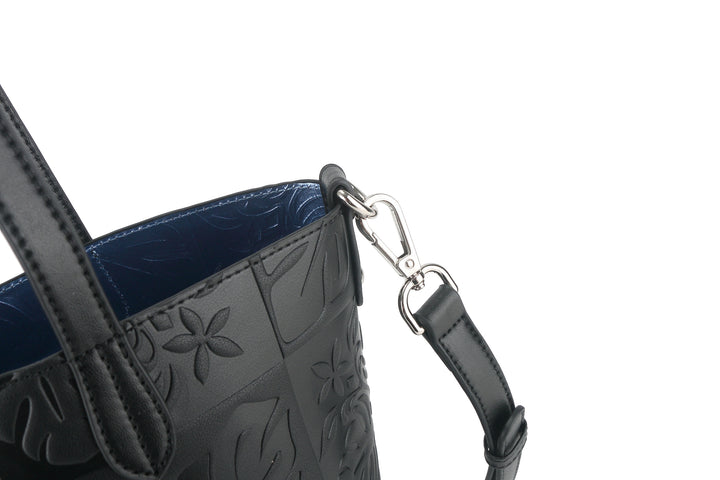 Reversible Tote Nancy Small Quilt Black Embossed