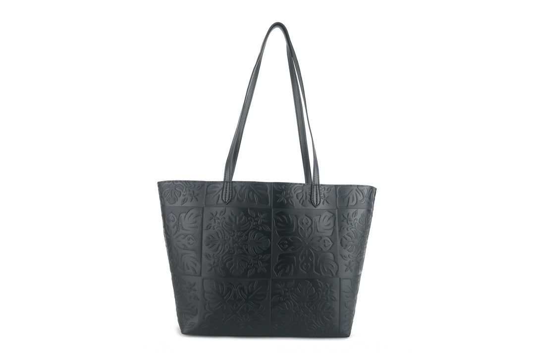 Reversible Tote Nancy Large Quilt Black Embossed