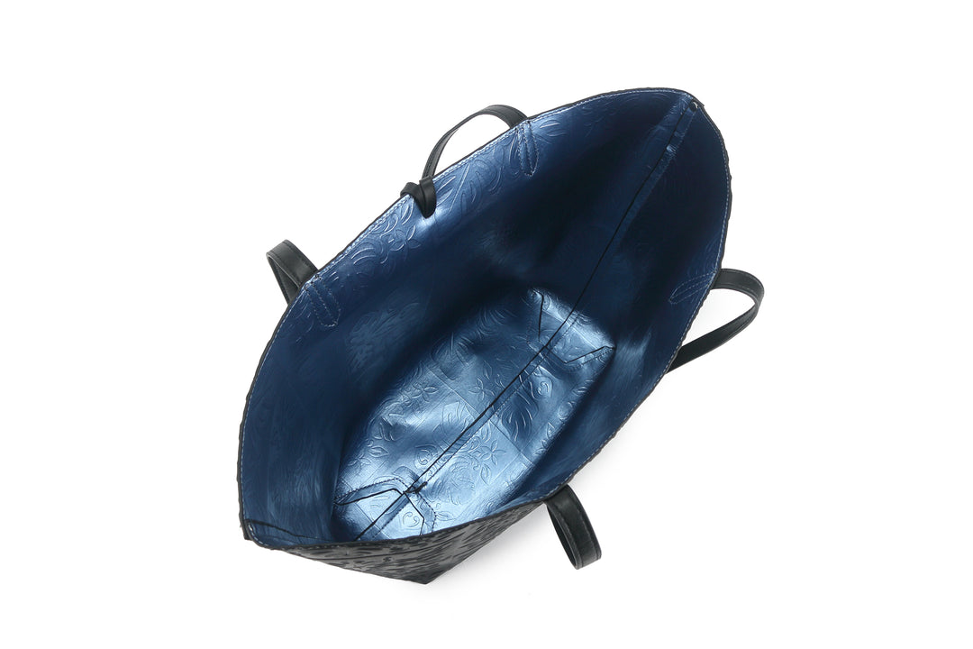 Reversible Tote Nancy Large Quilt Black Embossed