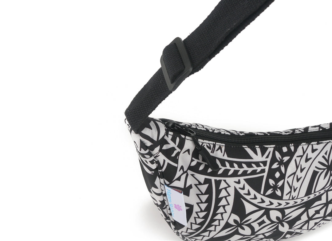 Crossbody Moon Bag Tapa Black