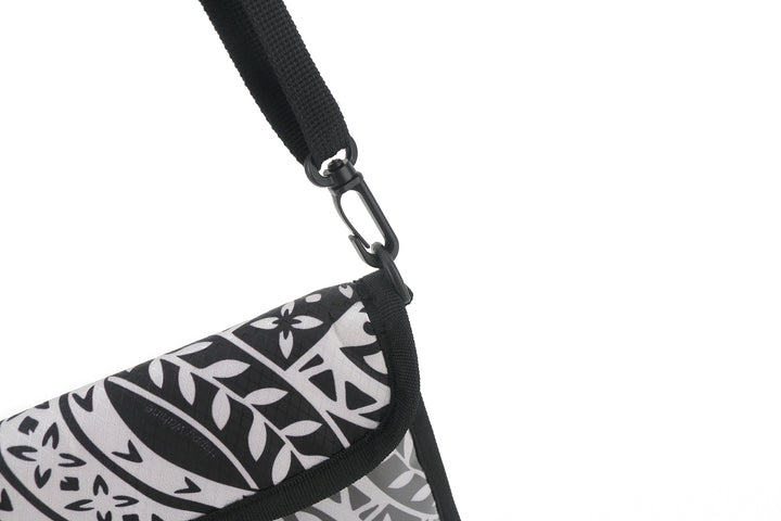 Crossbody Phone Pouch Tapa Black