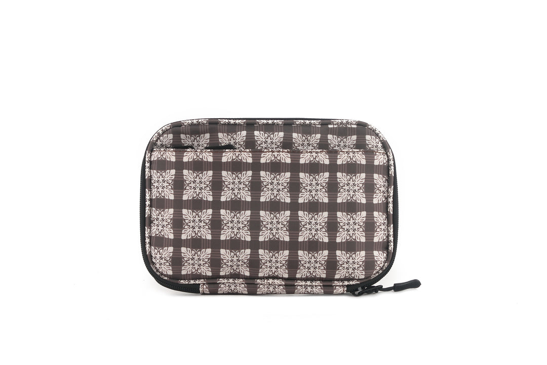 Tech Organizer Quilt Palaka Brown