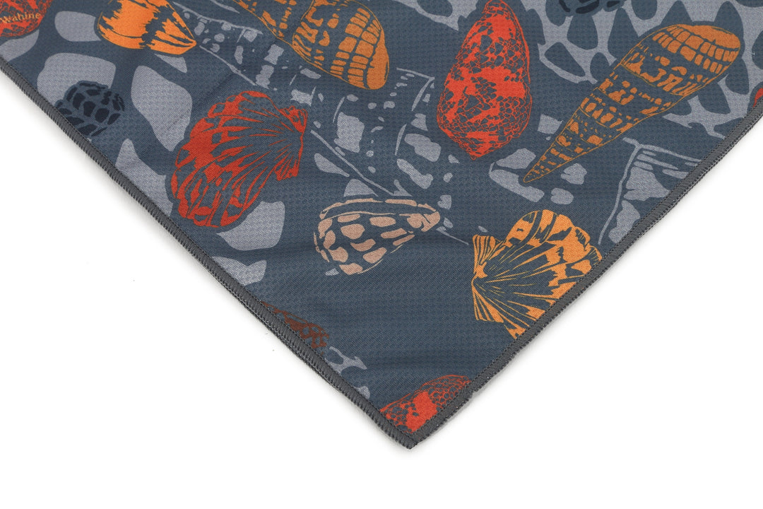 Cool Towel Cone Shell Grey