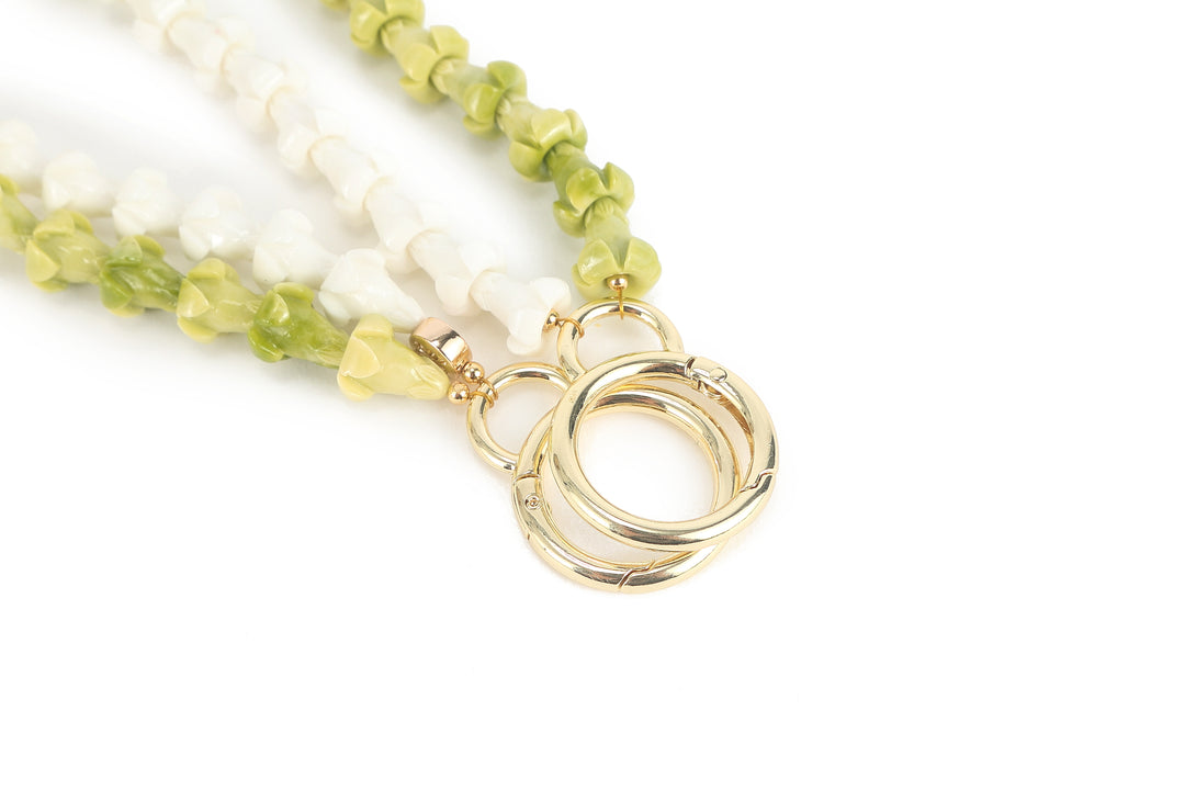 Lei Deco Charm 2-std Green White Puakenkeni