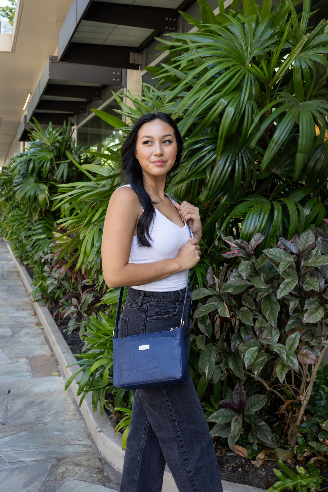 Crossbody Brittney Kalo Embossed Navy