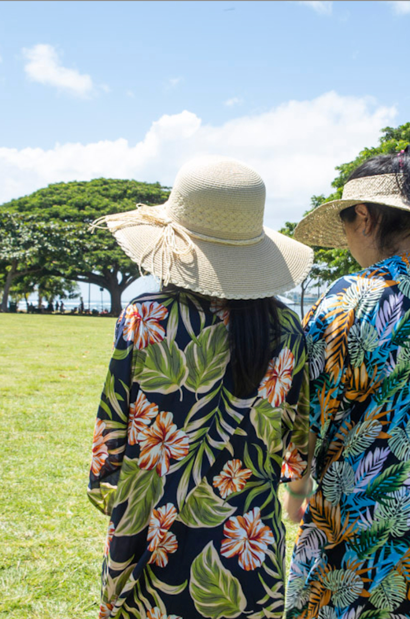 Coverup Nikki Hibiscus Monstera Navy