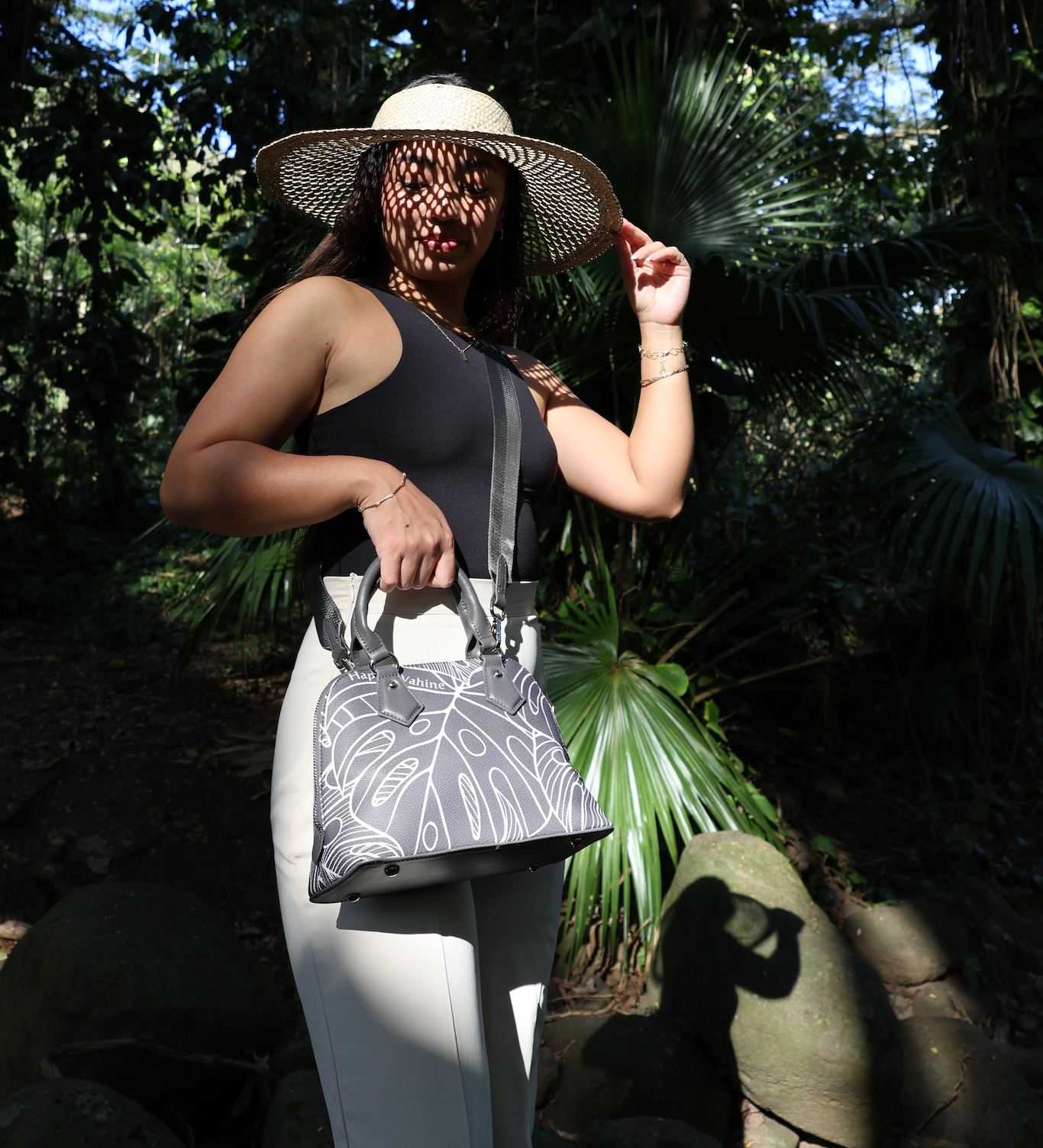 Happy Wahine - wallets, Hawaiian accessories inspired handbags, and